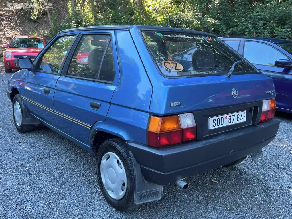 Škoda Favorit 135 GLX 1.3 42kW původ ČR 88tkm STK - fotka 4