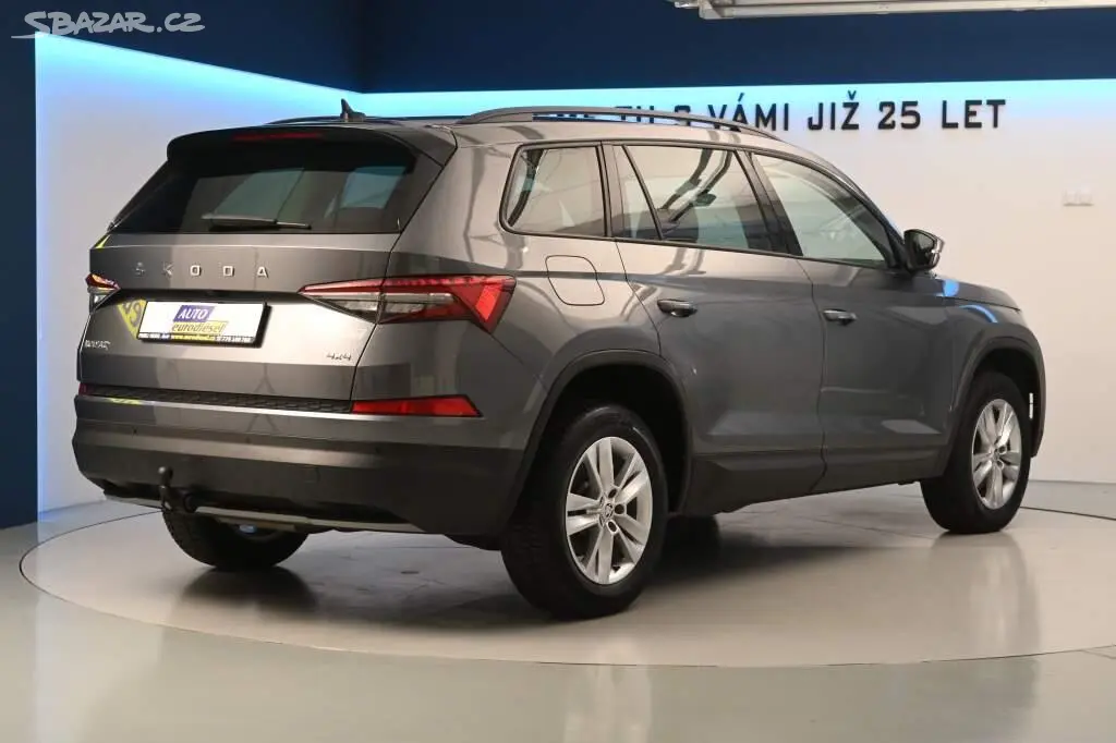 Škoda Kodiaq, 2.0 4x4 LED DSG VIRTUAL Kamera - fotka 5