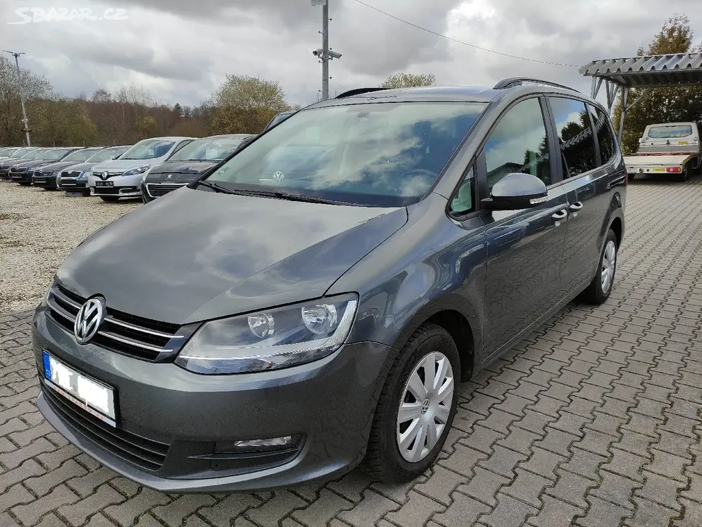 VW SHARAN 2.0 TDi,85KW,2013,7-MÍST,NAVI,10x AIRBAG