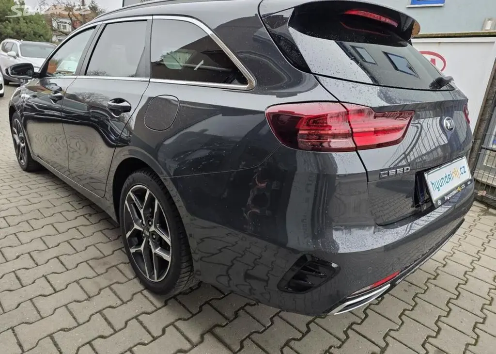 Kia Cee´d 1.6-GT-LINE-V ZÁRUCE - fotka 5