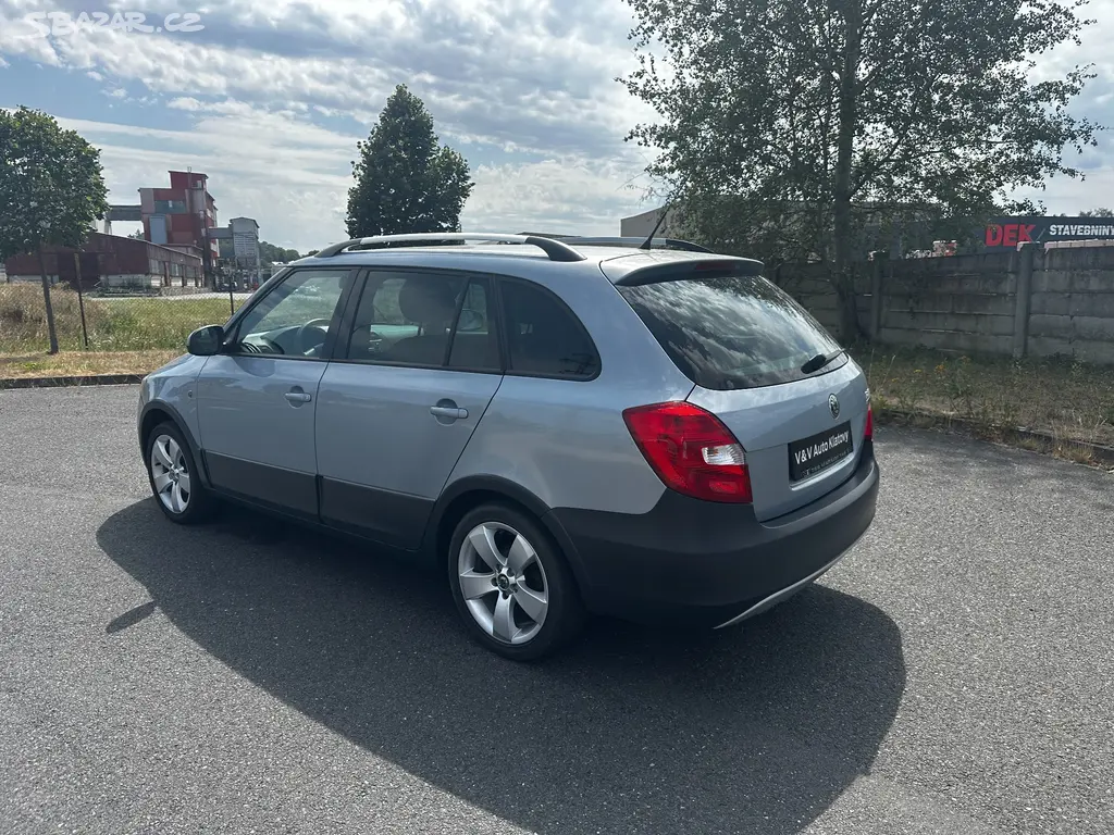 ŠKODA FABIA Scout 1.4 16V - fotka 3