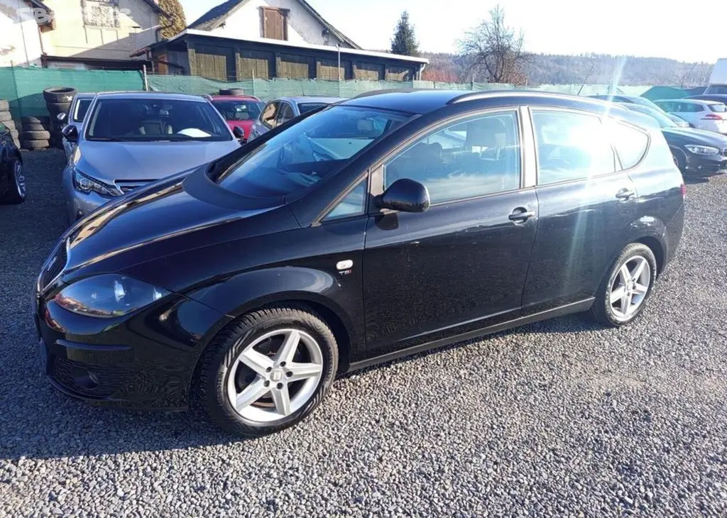 Seat Altea XL 1.2 TSI Klima, Tempomat benzín - fotka 4