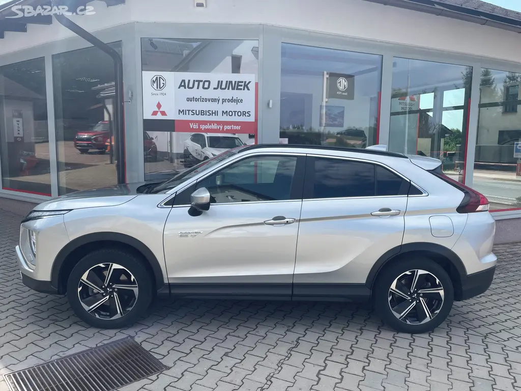 Mitsubishi Eclipse Cross, 2.4 PHEV INSTYLE - fotka 2