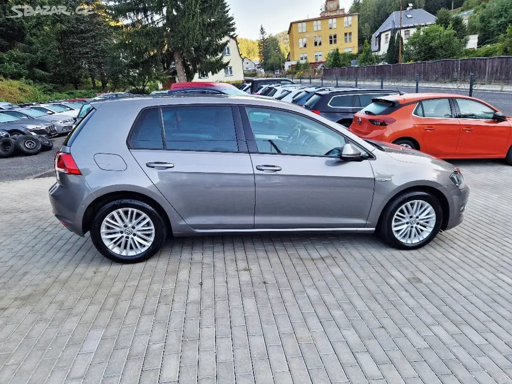 Volkswagen Golf, 1.4 TSi (92 kW), CUP - fotka 6