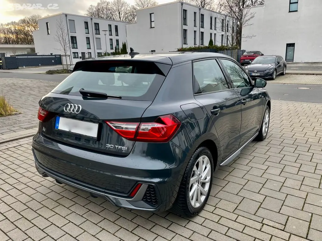 Audi A1 sportback Sline 30 TFSI virtual - fotka 2