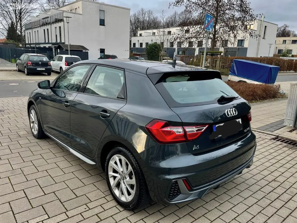 Audi A1 sportback Sline 30 TFSI virtual - fotka 3