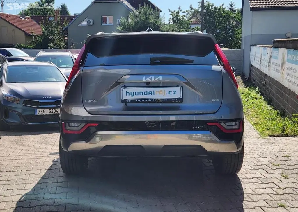 Kia Niro 1.6-HYBRID-V ZÁRUCE-NAVI-KŮŽE - fotka 4