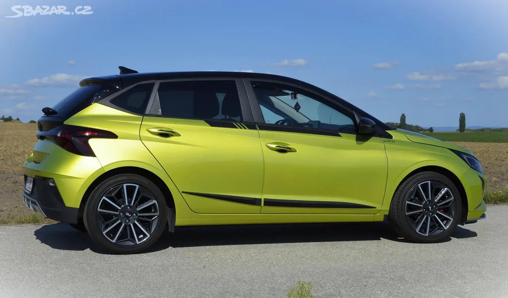 Hyundai i20, 1.2i Lucid Lime Black 9.000 km - fotka 4