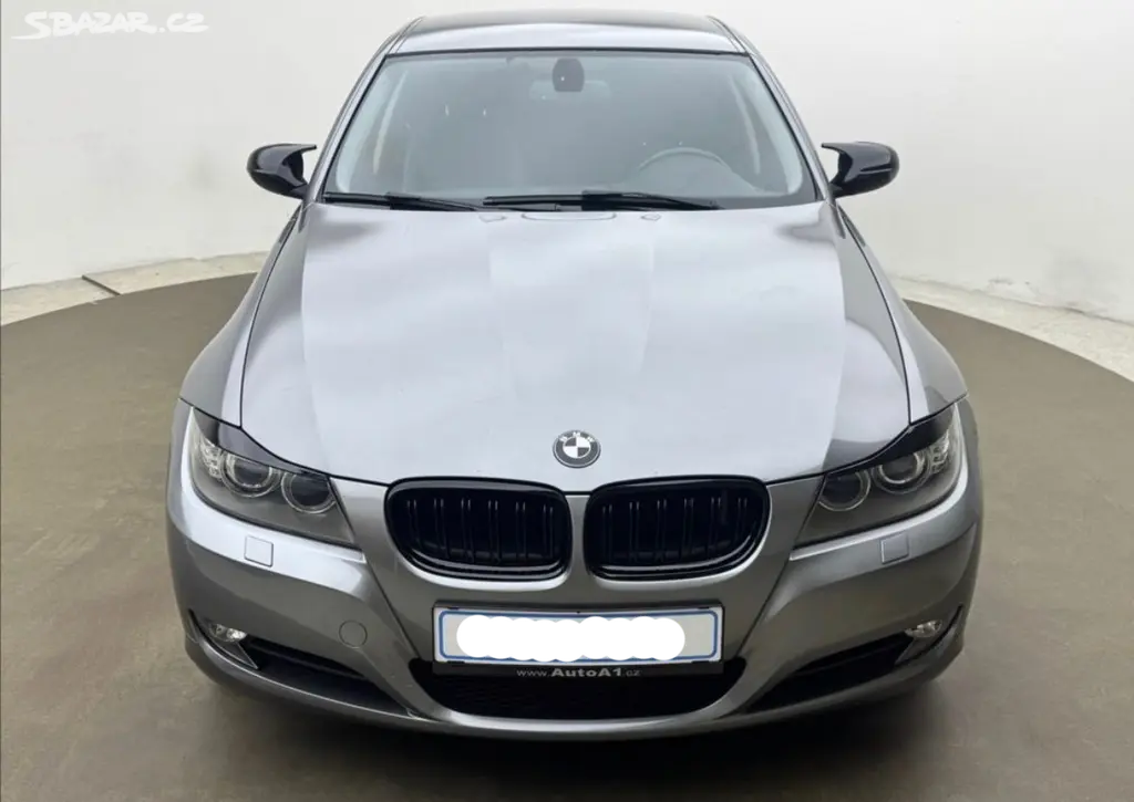 BMW Řada 3 (E90) 320i 105 kW|Velký servis|Polokůže - fotka 2