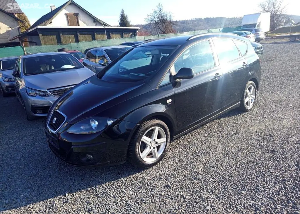 Seat Altea XL 1.2 TSI Klima, Tempomat benzín - fotka 2