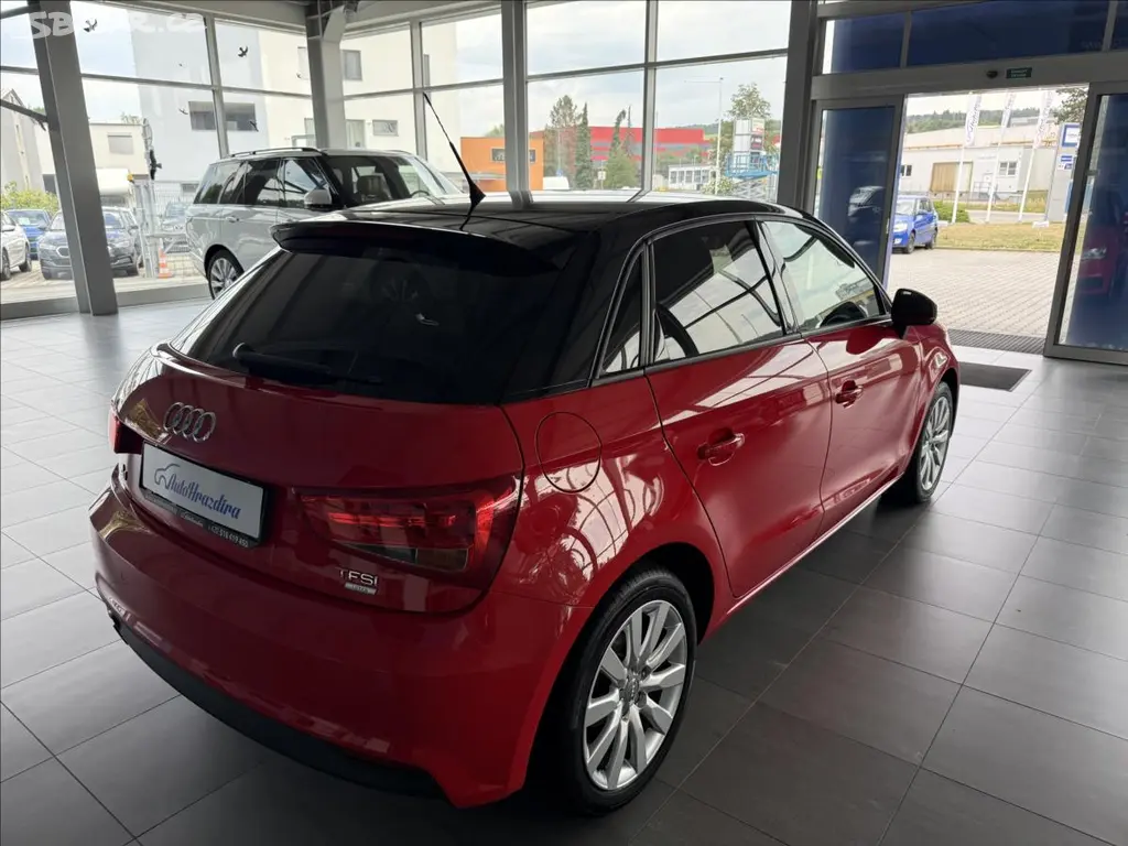 Audi A1, 1,0 TFSI SPORTBACK ULTRA - fotka 6