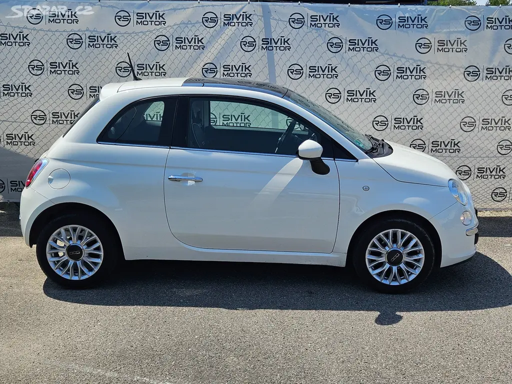 Fiat 500 Lounge 1.2 51kW PANO KLIMA ALU PARK.SENZ. - fotka 4