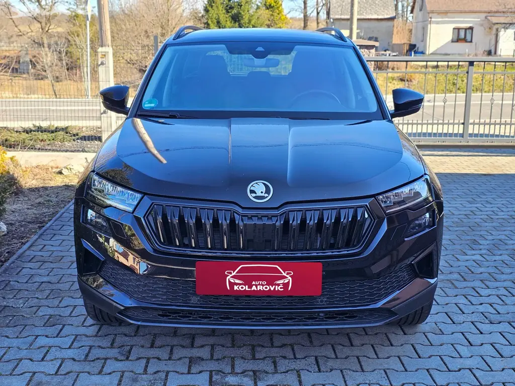 Škoda Karoq 1.5 TSi Tour 110 kW [telefon skryt] km - fotka 2