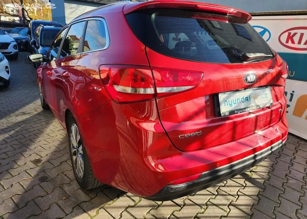 Kia Cee´d 1.6-VESTAVBA TAXI - fotka 6