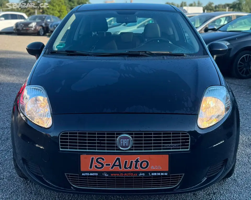 Fiat Punto 1,4 66 KW / Klimatizace - fotka 3