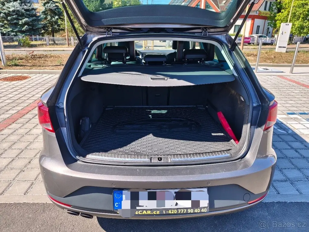 Seat Leon 2,0 ST FR TDI 110 kW, 6 st. manuál - fotka 3