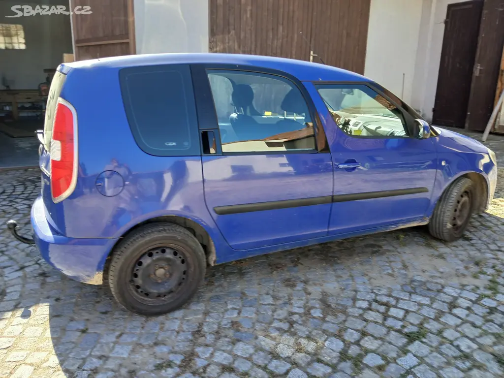 Automobil Roomster - fotka 3