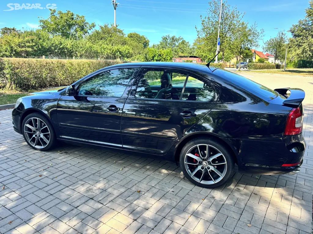Škoda octavia 2 RS, 2.0 TDi - fotka 2