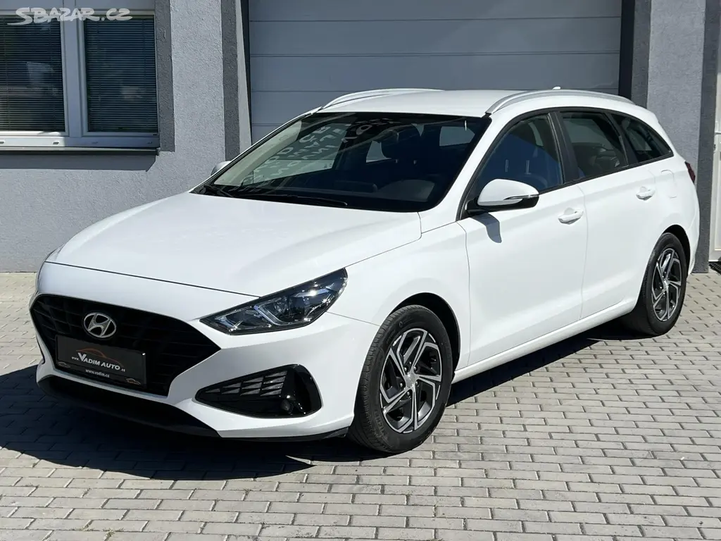 Hyundai i30, 1.6CRDi COMFORT TAŽNÉ KAMERA - fotka 2