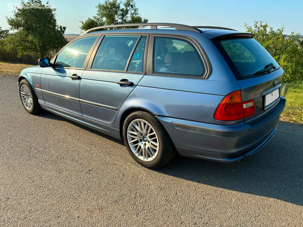 Pěkné zachovalé BMW 318i Combi, KLIMA - fotka 4