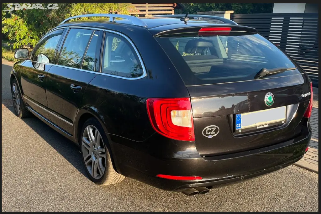 Superb II Combi 2.0 TDI 125 kW 4×4, man., r.v.2010 - fotka 2