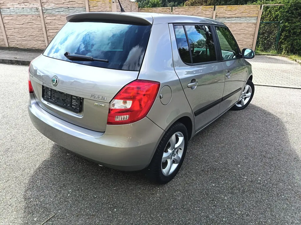Fabia 1.2 TSI,bohatá výbava,Autklim,nová STK. - fotka 3
