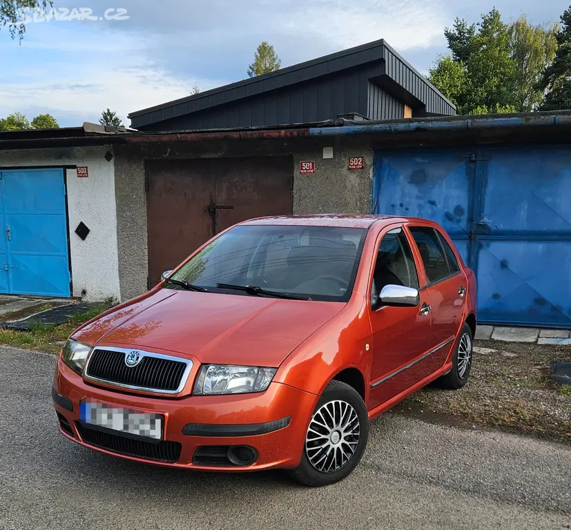 Škoda Fabia 1.2 HTP 40kw Servisní knížka