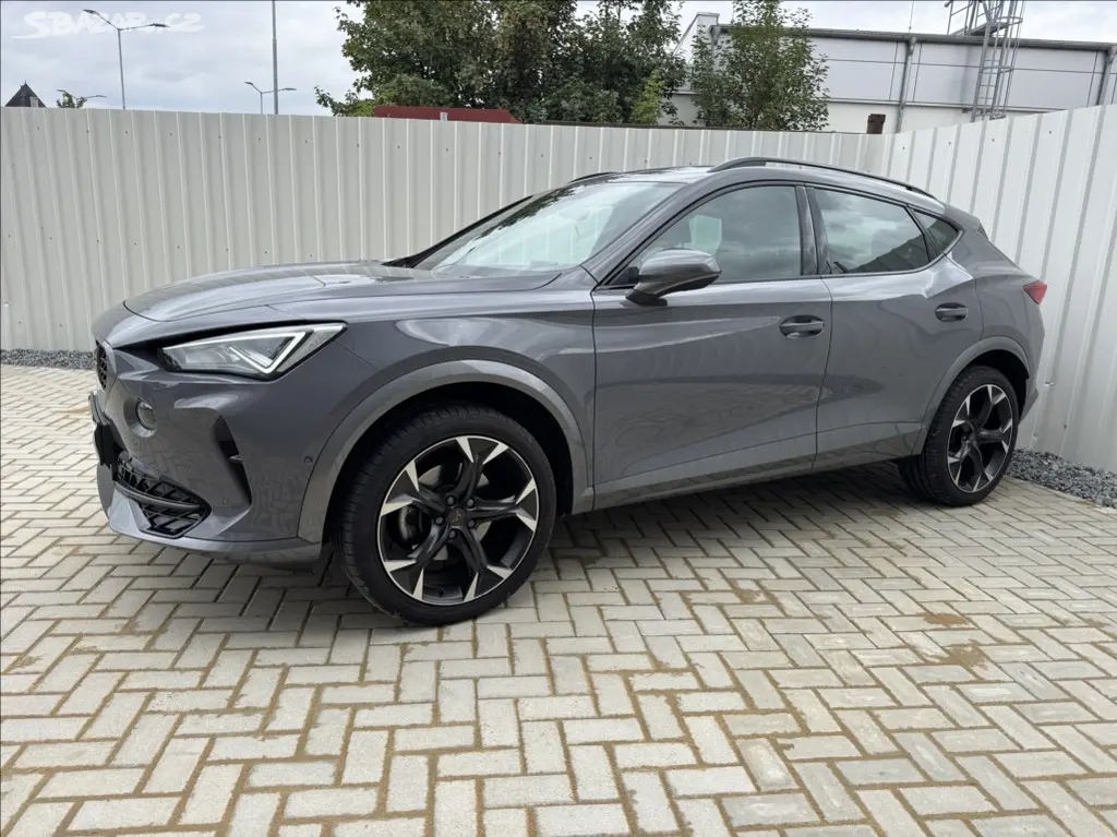 Cupra Formentor, 2,0 TSI 140kW DSG 4Drive ČR - fotka 3