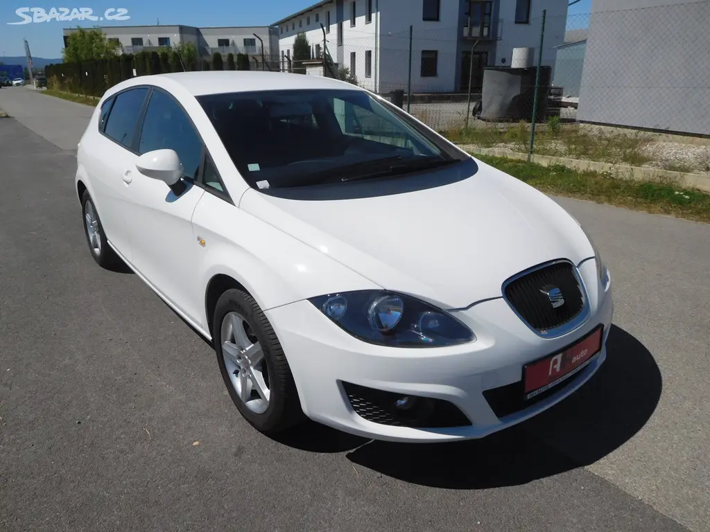 Seat Leon 1.2 TSi Comfort, 77 kW, 2011, Tempomat - fotka 2