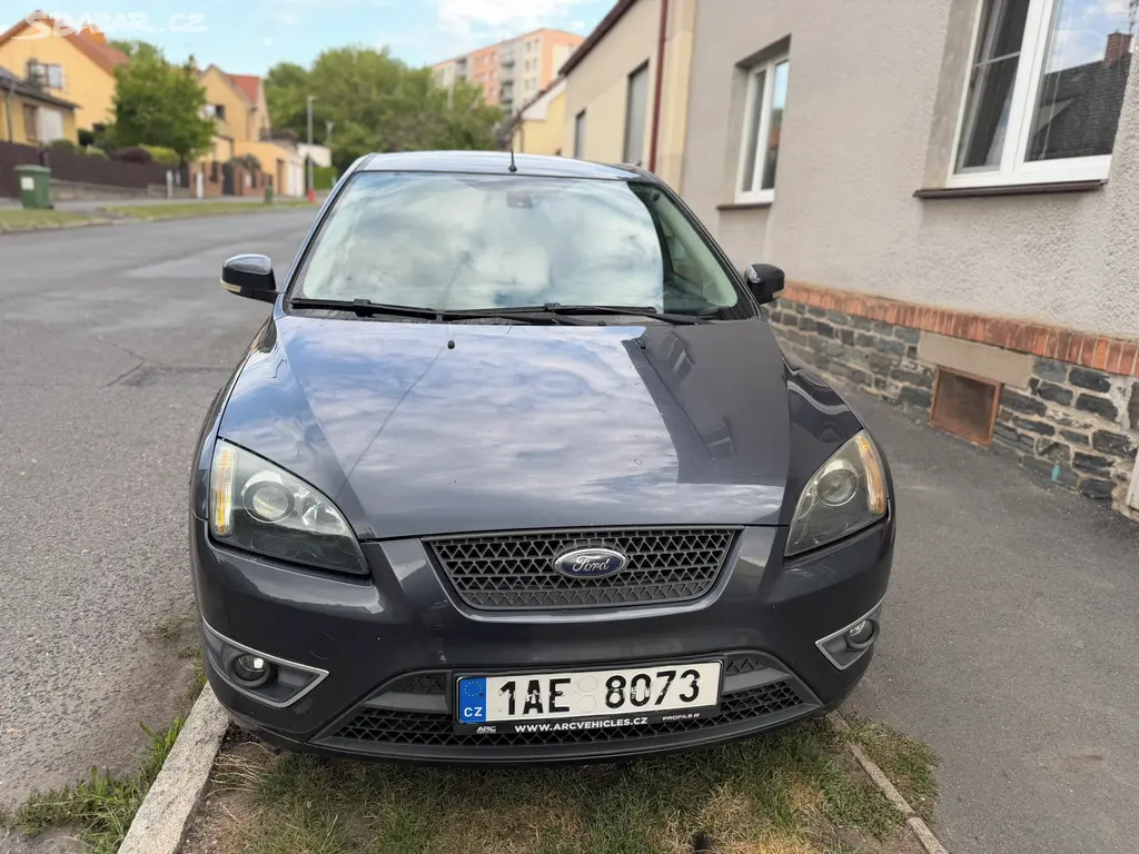 Ford Focus 1.6 TDCi (80 kW) ST paket / Nová STK - fotka 6