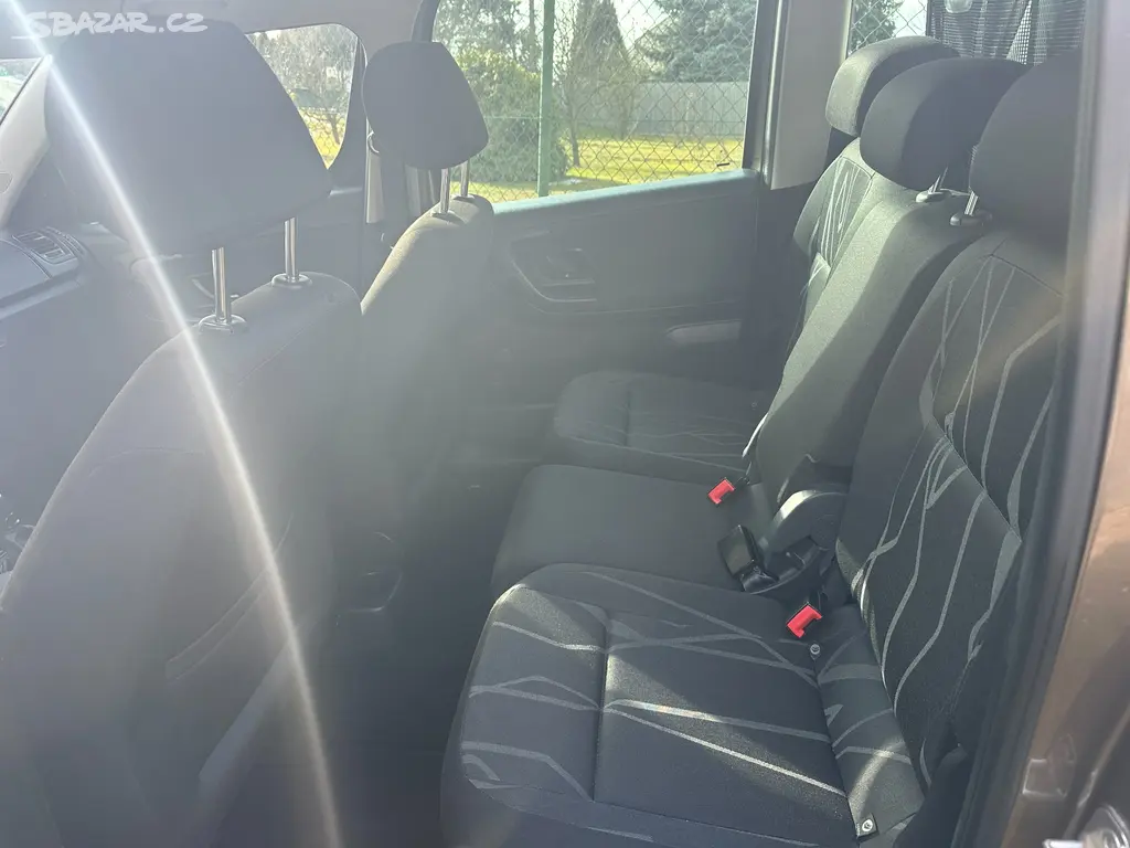 Škoda Roomster 1.2 Tsi 63 kW 2014 - fotka 6