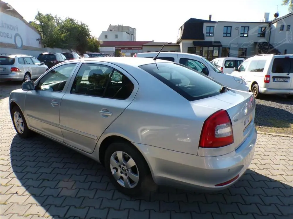 Škoda Octavia 2,0 TDI-103KW DSG - fotka 3
