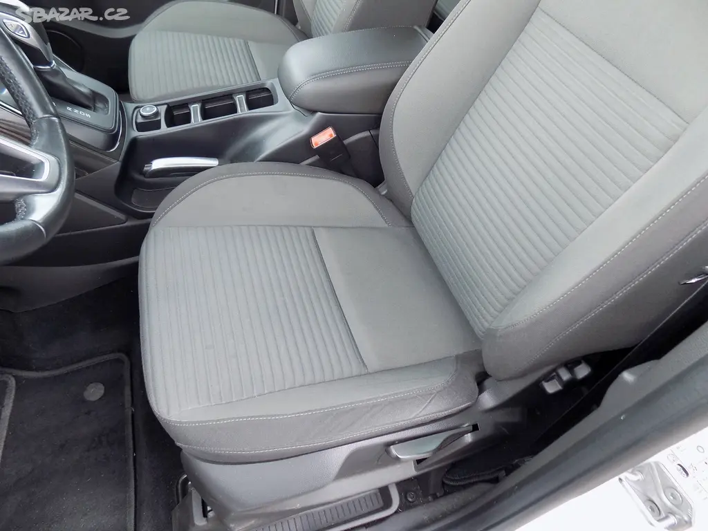 Ford C-MAX 2.0 TDCI 110 KW TITANIUM NAVI - fotka 6
