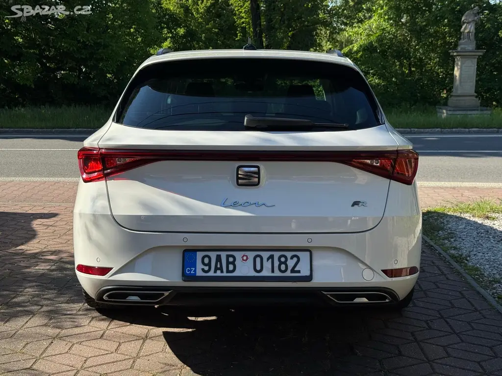 Seat Leon 2.0TDi Fr DSG 150k 1.MAJIT. ČR - fotka 5