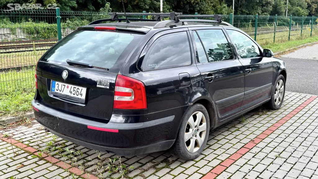 Škoda Octavia combi II 1,9 TDi - fotka 4
