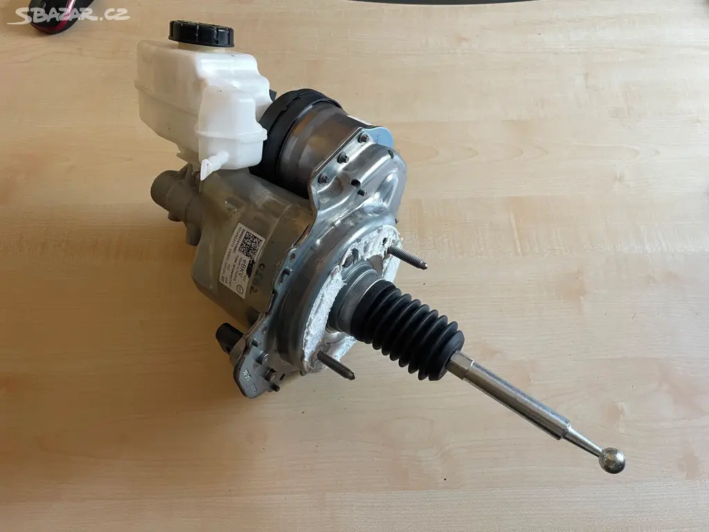 Posilovač brzd Octavia 4 5WB614105BC