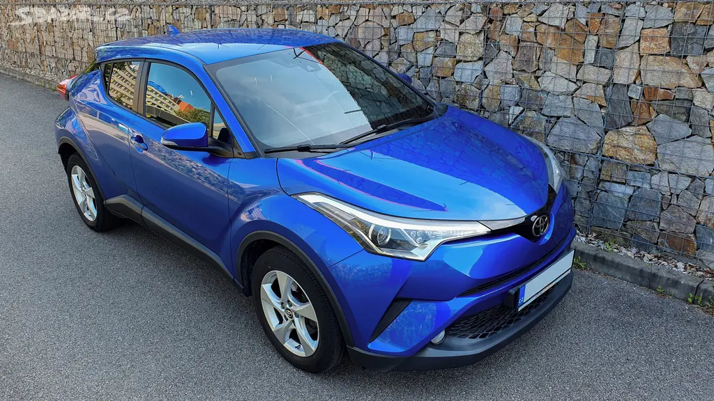 Toyota C-HR, 1.2 benzín, manuál, po servise, ČR - fotka 3