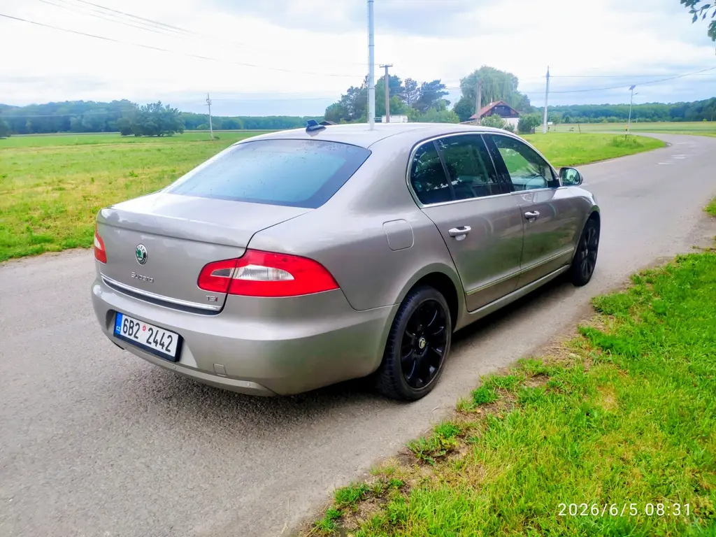 Škoda Superb 1.8 TSI, nájezd 169.000 km ! - fotka 3