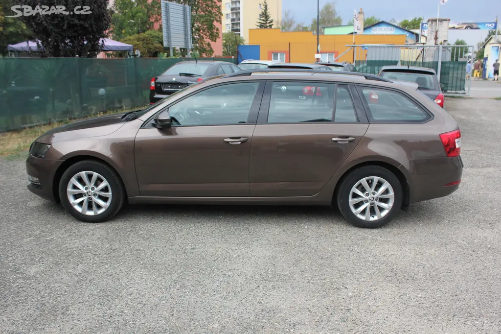 Škoda Octavia, 1.6 TDI, VÝHŘEV, SERVIS - fotka 4