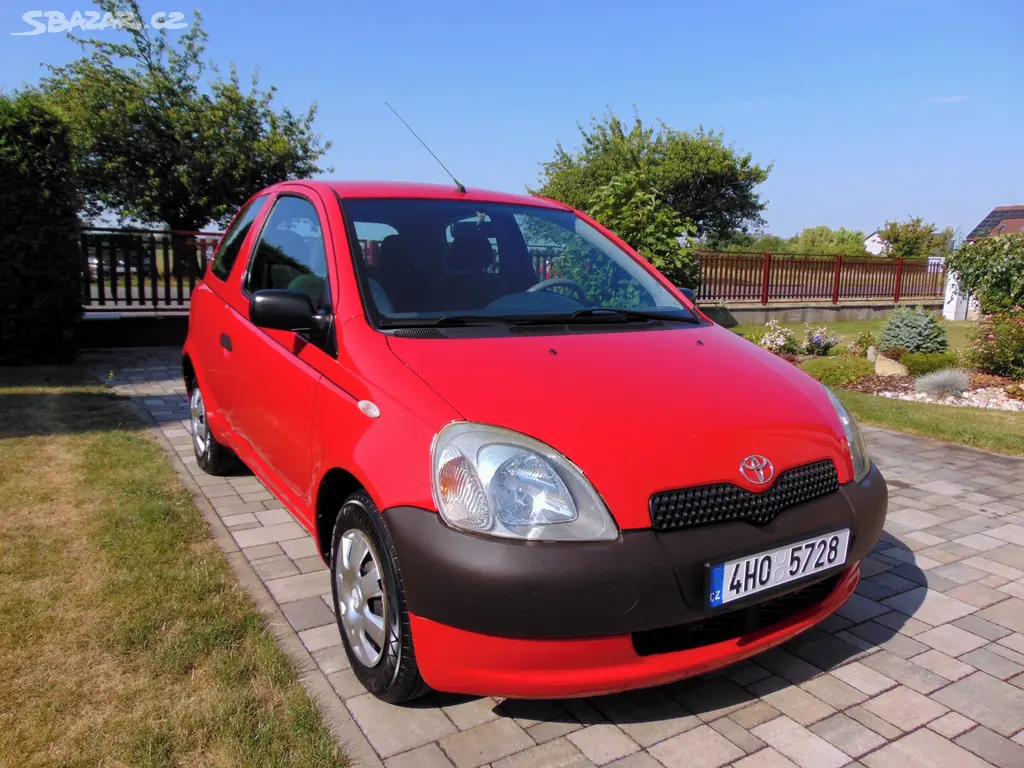 TOYOTA YARIS 1.0 50kW,BENZIN,PŮVOD ČR,KLIMA - fotka 3