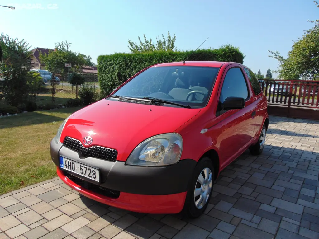 TOYOTA YARIS 1.0 50kW,BENZIN,PŮVOD ČR,KLIMA