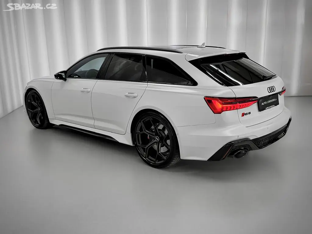 Audi RS6, PERFORMANCE, AKRAPOVIČ, BLACK - fotka 4