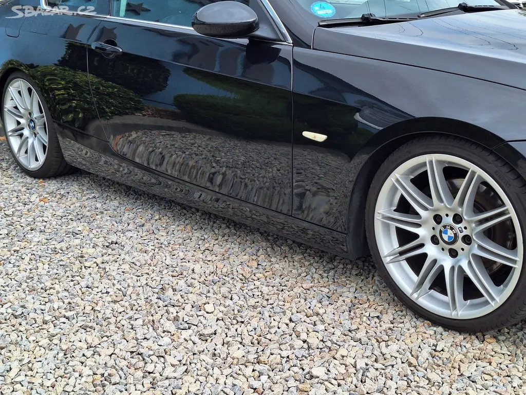 BMW Řada 3, 325i N52B25 MANUÁL - fotka 4