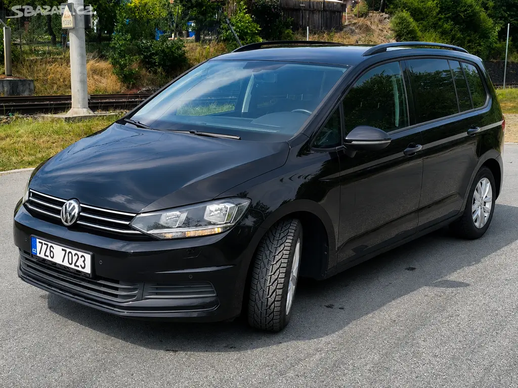 Volkswagen Touran 2.0 TDI 110kW DSG, 2019, NAVI - fotka 2