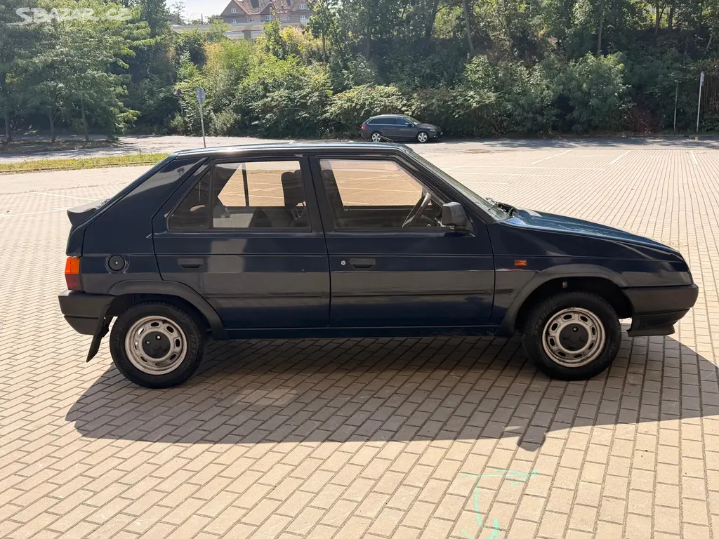 Škoda Favorit, 135GLX 85t.Km První Majitel - fotka 6