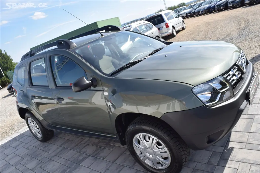 Dacia Duster, 1,6 I 77KW NÍZKÉ KM 2XKOLA TOP - fotka 4