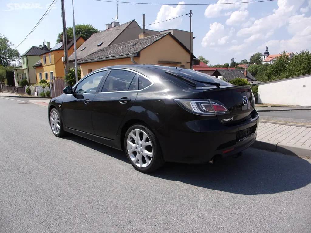 Mazda 6 Dynamic sport 2.5i liftback ,xenony,BOSE - fotka 5