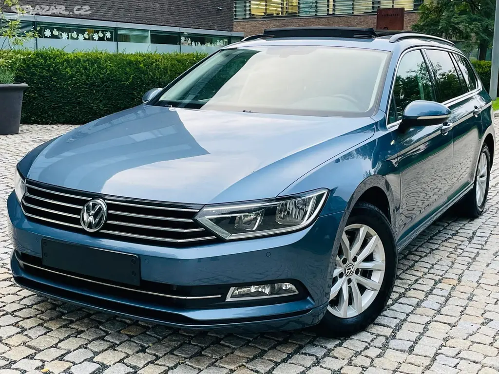 Volkswagen Passat, 2.0TDI AUTOMAT VÝHŘEV SERVISKA