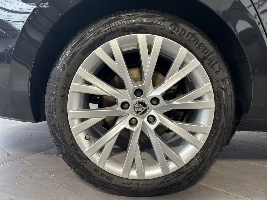SKODA Superb Combi1.4 TSI DSG iV - fotka 3