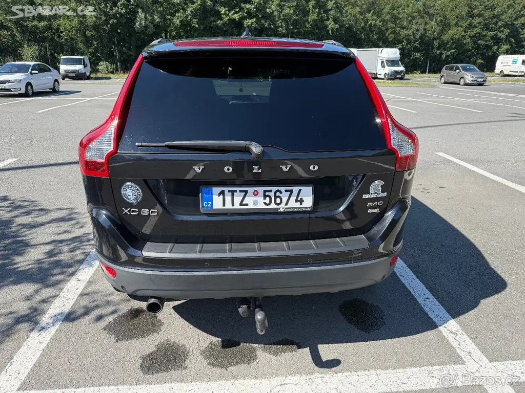 Volvo XC60 2,4 D5, r.v.2009 - fotka 6